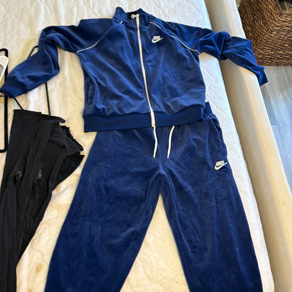 Medium blue Nike set